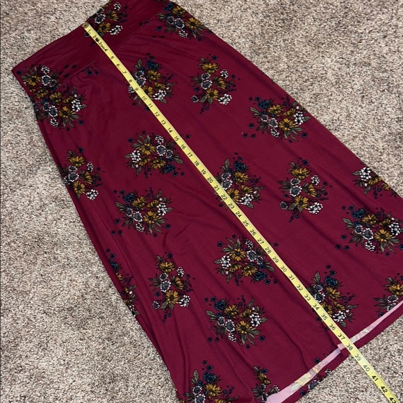 Women’s Agnes & Dora Maroon Maxi Skirt - Picture 3 of 4